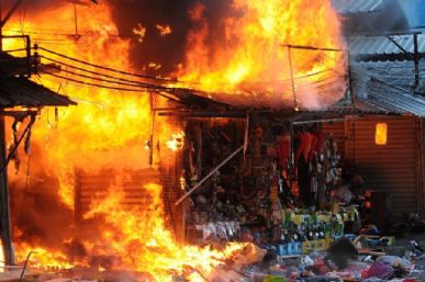 Incndio em cameldromo no Rio de Janeiro gera prejuzo 