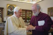 Papa e lder da Igreja Anglicana tm encontro cordial
