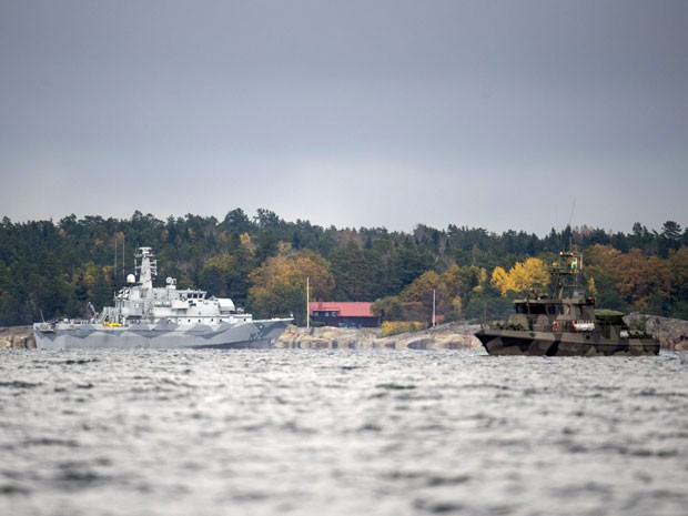 Sucia suspende operao de busca de submarino estrangeiro