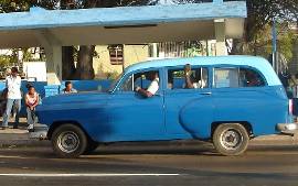 Fidel deixa frota de carros antigos de herana para Cuba