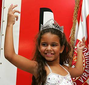 Carnaval 2010: Justia libera rainha mirim da Viradouro 