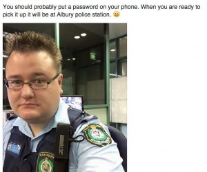 Policial recebe iPhone perdido e posta selfie em Facebook 