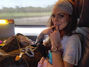 Sempre ela: Lindsay Lohan  suspeita de roubo de jias 