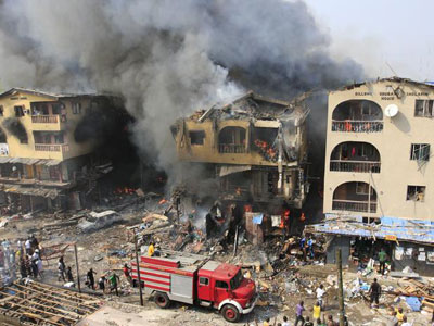Nigria: incndio deixa ao menos 30 feridos em Lagos  