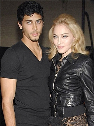Madonna e Jesus Luz terminam namoro, diz site