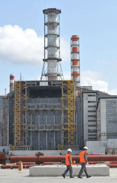 Chernobyl d incio a nova estrutura de proteo 26 anos aps tragdia