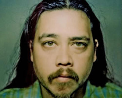 Morre aos 42 anos Chi Cheng baixista do Deftones