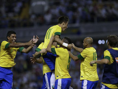 Fifa destaca estrela Neymar aps ttulo do Superclssico  