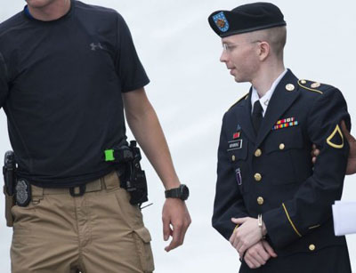 Bradley Manning pode pegar mais de cem anos de priso