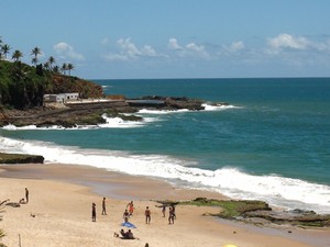 Dez praias de Salvador e regio esto imprprias para banho;