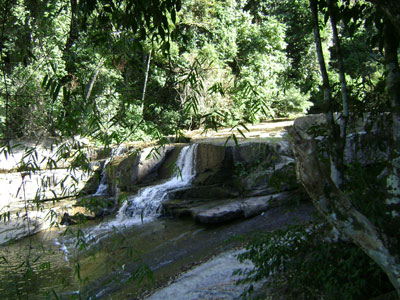 Caminhada para ver as cachoeiras de Burarama