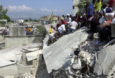 Ao menos 10 pessoas morrem em desabamento de escola no Haiti