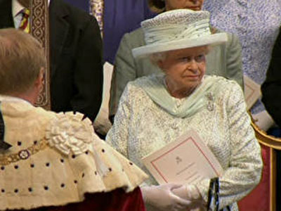 Elizabeth II celebra ltimo dia do Jubileu de Diamante com missa