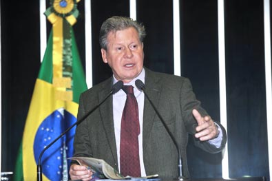 Lder do PSDB denuncia diretor da Fundao Jos Sarney  PGR