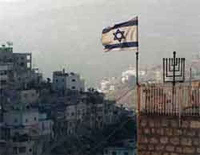 Palestinos acusam Israel de bofetear paz com assentamentos 