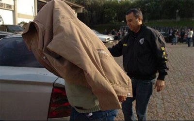 Polcia prende quadrilha que vendia carros roubados no RS