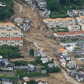 Deslizamentos de terra deixam mortos e desaparecidos no Jap