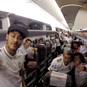 Neymar apoia protestos, mas protege jogadores: 