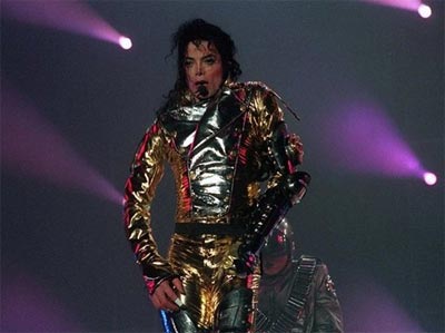 Exame toxicolgico da necropsia de Michael Jackson ser divulgado esta semana