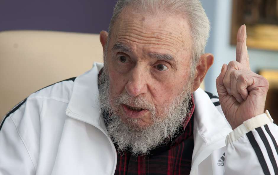 Fidel Castro se rene com brasileiro Frei Betto
