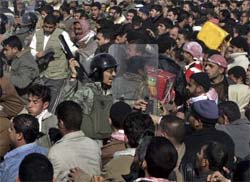 700.000 palestinos entraram no Egito nas ltimas 24 h