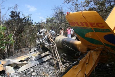 Monomotor pega fogo na Bahia, mas piloto passa bem