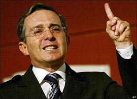 Uribe com 91% aps resgate de refns das FARC
