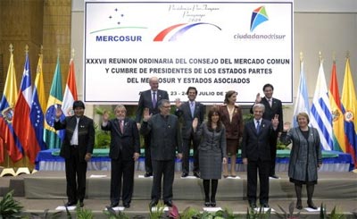 Cpula do Mercosul termina com condenao a golpe