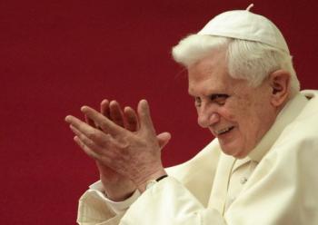Bento XVI diz que Vaticano  realidade pacfica
