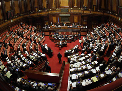 Senado italiano aprova pacote de corte de gastos