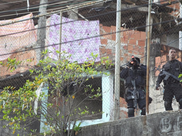 Operao da PM no Lins de Vasconcelos, Rio, deixa mortos
