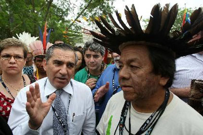 Gilberto Carvalho diz que obras em Belo Monte no vo parar