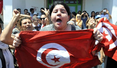 Militante salafista  acusado de morte de opositor na Tunsia, diz ministro