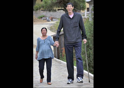 Esposa do homem mais alto do mundo est grvida