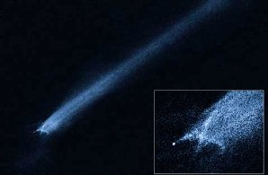 NASA registra estranho cometa em forma de X