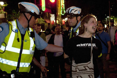 Polcia prende 400 manifestantes no Canad