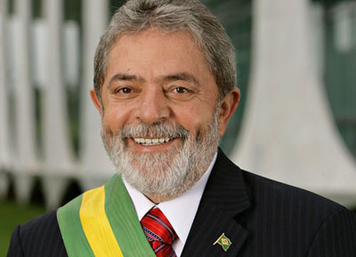 Lula deve receber alta nesta segunda-feira