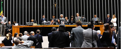 Congresso aprova Oramento de 2012 sem previso de reajustes