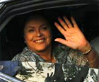 Invaso de crianas faz Dilma interromper ato de campanha 