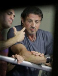 Folga: Sylvester Stallone assiste luta de vale-tudo no Rio