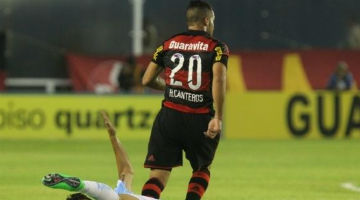 Flamengo repudia invaso de torcida organizada na estreia