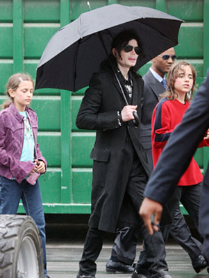 Saiba como so os filhos de Michael Jackson