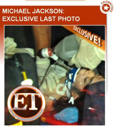 Michael Jackson sai de ambulancia de sua casa vejam as imagens Veja o vdeo da ambulncia deixando a