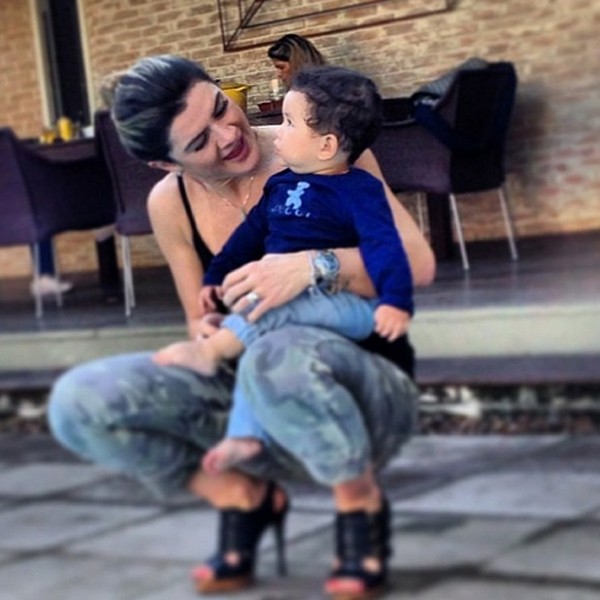 Mirella Santos posta foto com o afilhado Bruno Lucas, filho de Dentinho e Mulher Samambaia