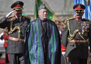 Karzai assume 2 mandato e promete combate  corrupo no Afeganisto