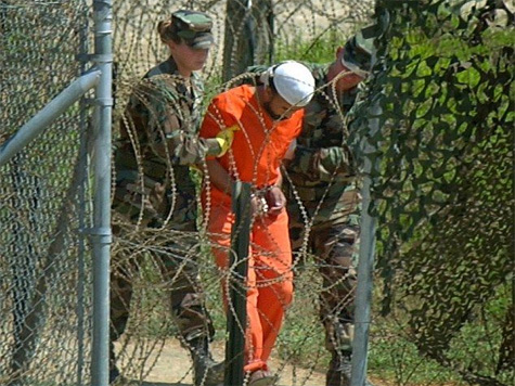 Cinco prisioneiros de Guantnamo transferidos para o Cazaqui