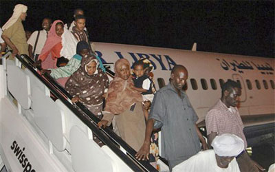 Passageiros de avio seqestrado na Lbia relatam