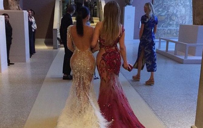 Jennifer Lopez e Kim Kardashian em destaque na Met Gala