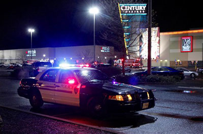 Homem abre fogo em shopping e deixa trs mortos nos EUA