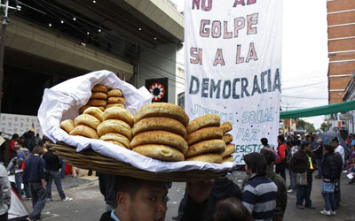 Grupos pr-Lugo organizam megaprotesto contra impeachment no Paraguai
